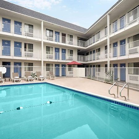 Motel 6-Buena Park, Ca - Knotts Berry Farm - Disneyland Eksteriør billede