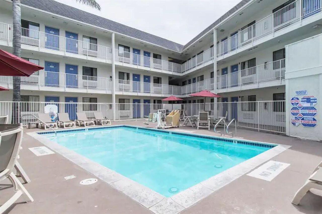 Motel 6-Buena Park, Ca - Knotts Berry Farm - Disneyland Eksteriør billede