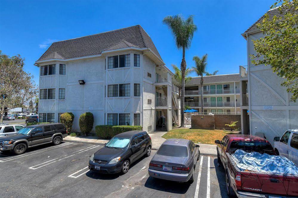 Motel 6-Buena Park, Ca - Knotts Berry Farm - Disneyland Eksteriør billede
