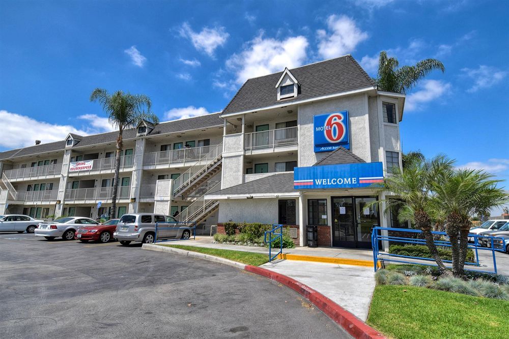 Motel 6-Buena Park, Ca - Knotts Berry Farm - Disneyland Eksteriør billede
