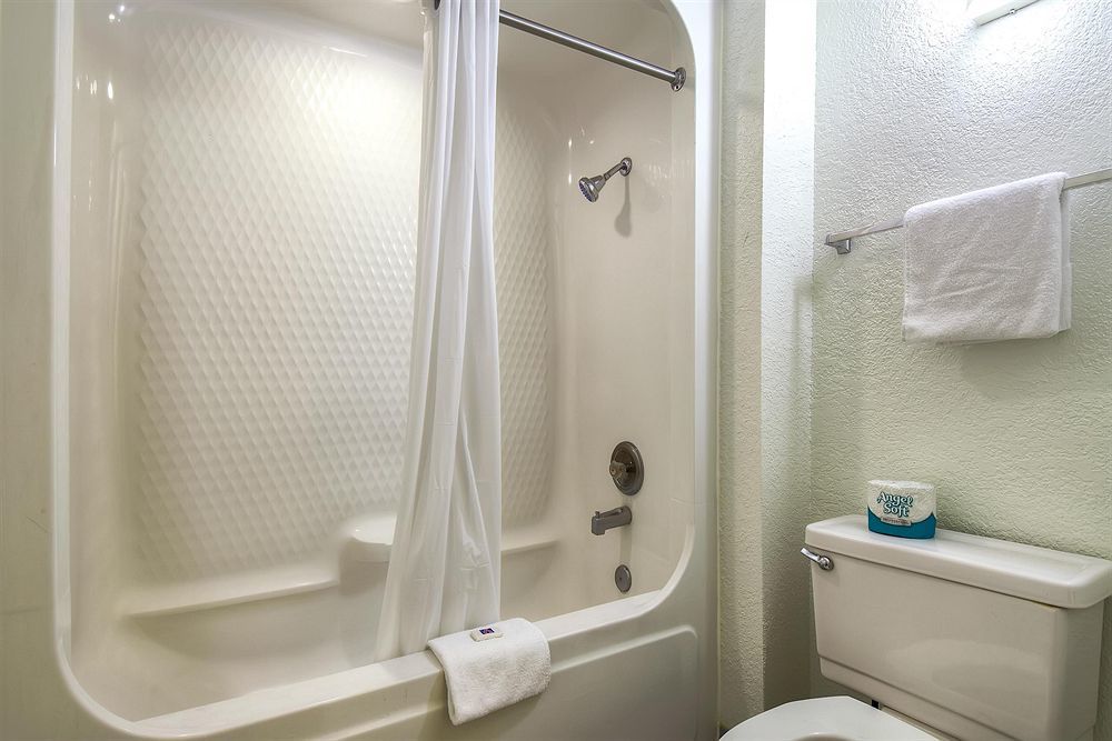 Motel 6-Buena Park, Ca - Knotts Berry Farm - Disneyland Eksteriør billede