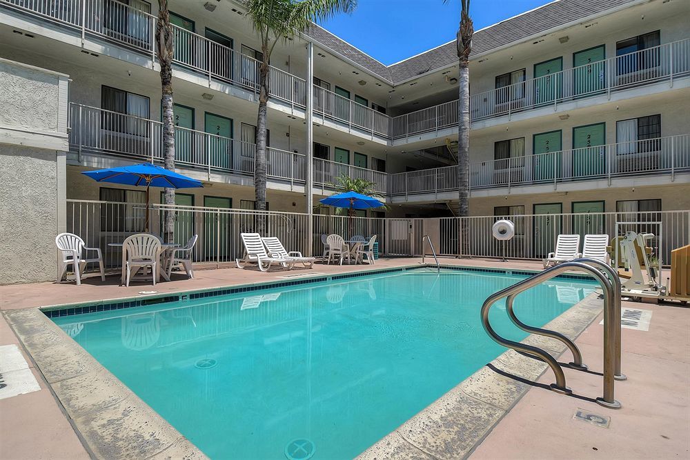 Motel 6-Buena Park, Ca - Knotts Berry Farm - Disneyland Eksteriør billede