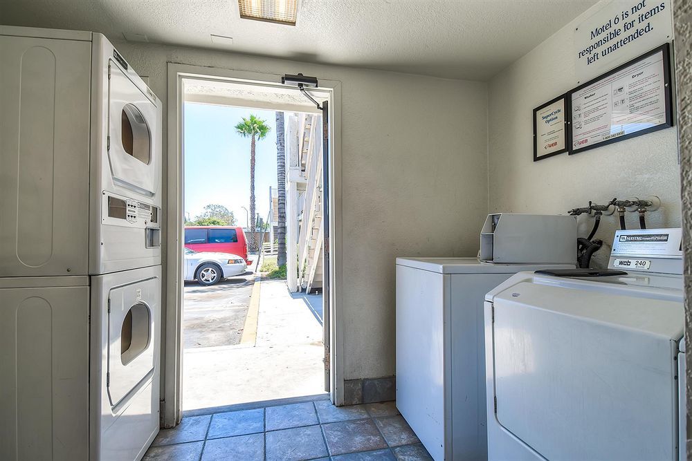 Motel 6-Buena Park, Ca - Knotts Berry Farm - Disneyland Eksteriør billede