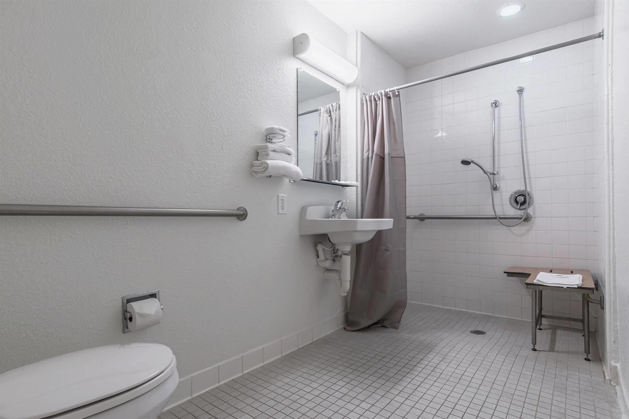 Motel 6-Buena Park, Ca - Knotts Berry Farm - Disneyland Eksteriør billede